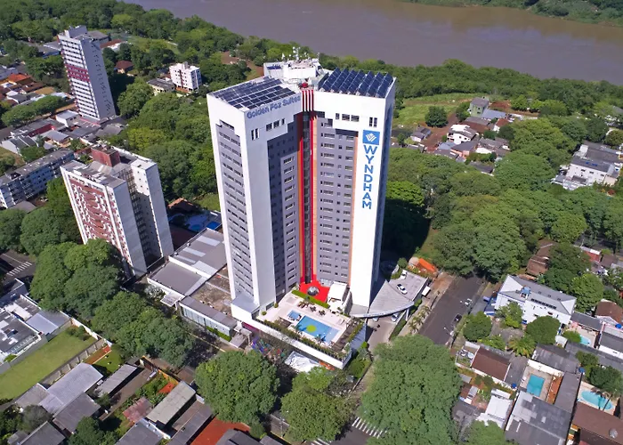 Wyndham Golden Foz Suítes